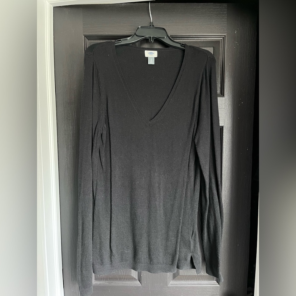 Old Navy black sweater